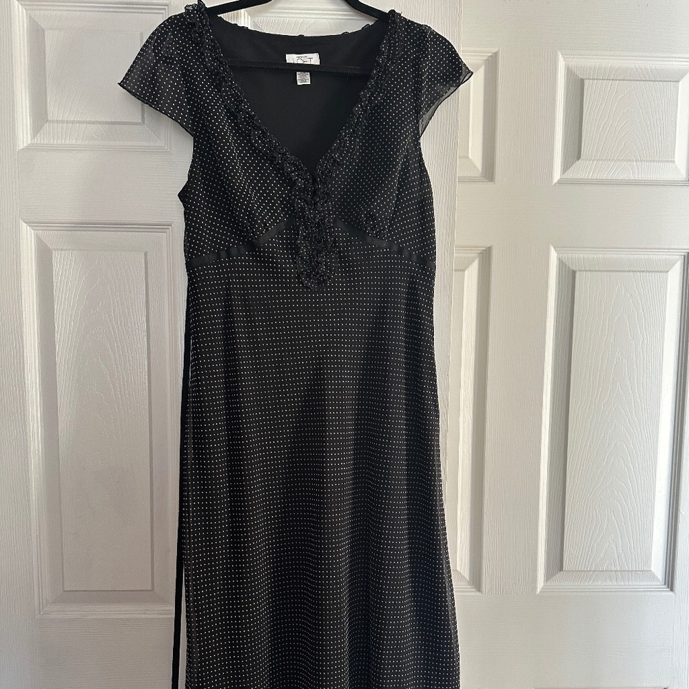 Pretty dress with ruffle detail